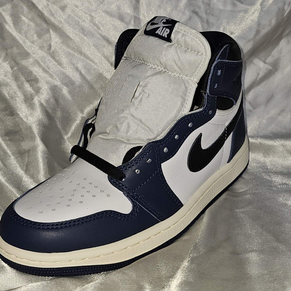 Nike Retro Jordan 1 High-Top Blue / White / Black